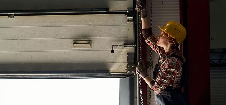 Addressing Common Garage Door Stoppage Issues in Texarkana, TX